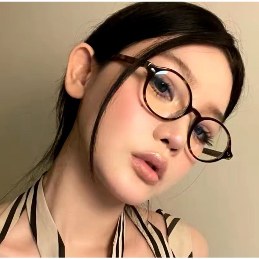 Vintage Oval Sunglasses NEW Women Luxury Brand Designer Small Oval Anti Blue